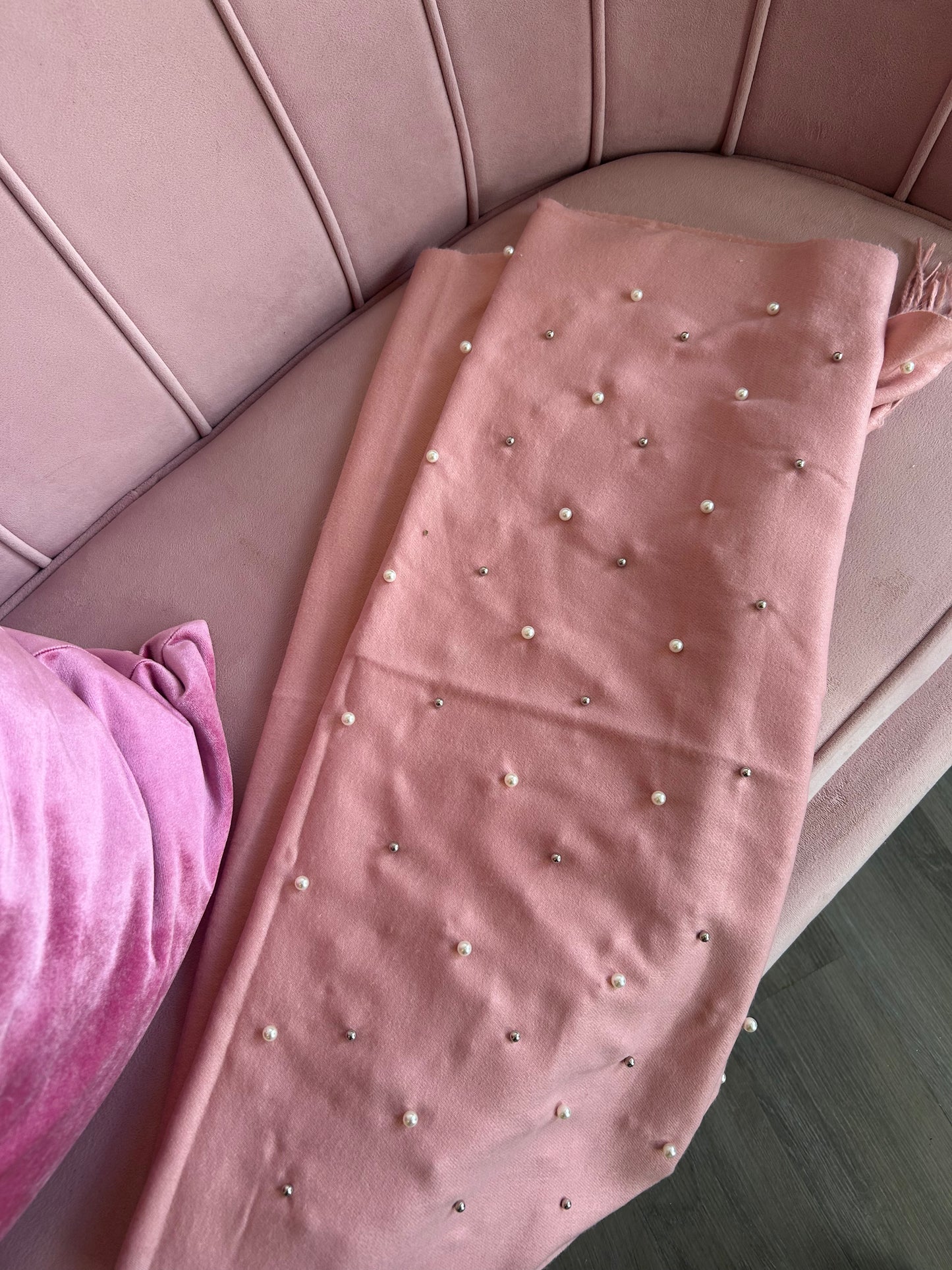 Pearly Scarf