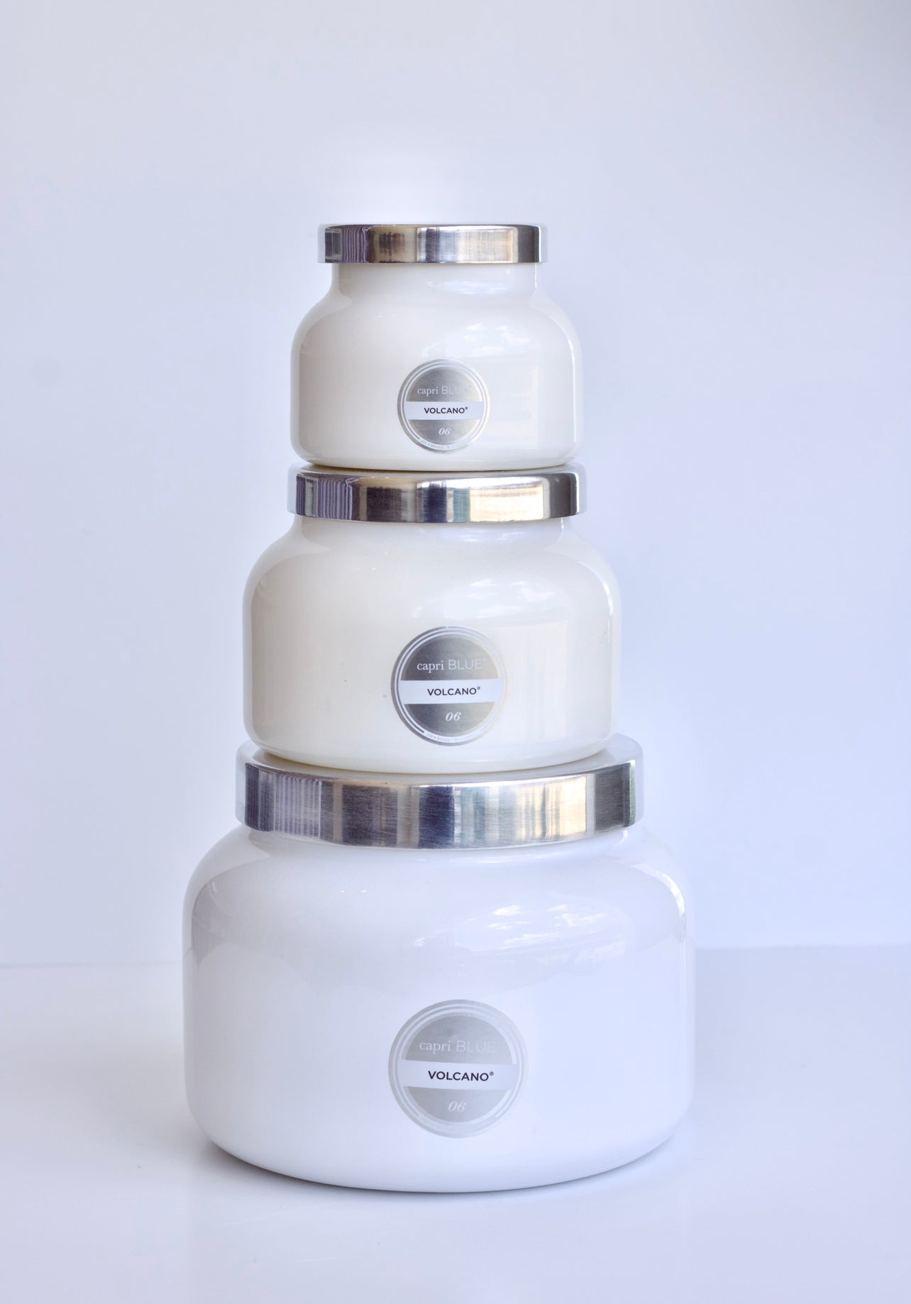 Volcano Candle -VOLCANO WHITE SIGNATURE JAR, 19 OZ