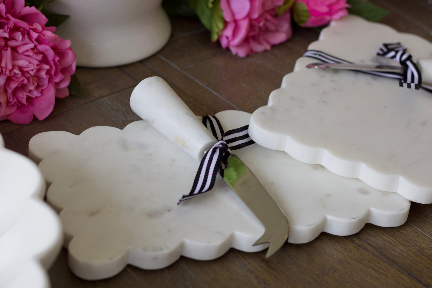 The Entertainer’s Marble Cheese Set