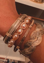 Load image into Gallery viewer, Natural Charm Bracelet
